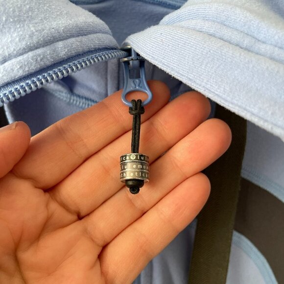 Lululemon In Stride Jacket Activewear Full Zip Mock Neck Thumbholes Blue 6 - Picture 9 of 10